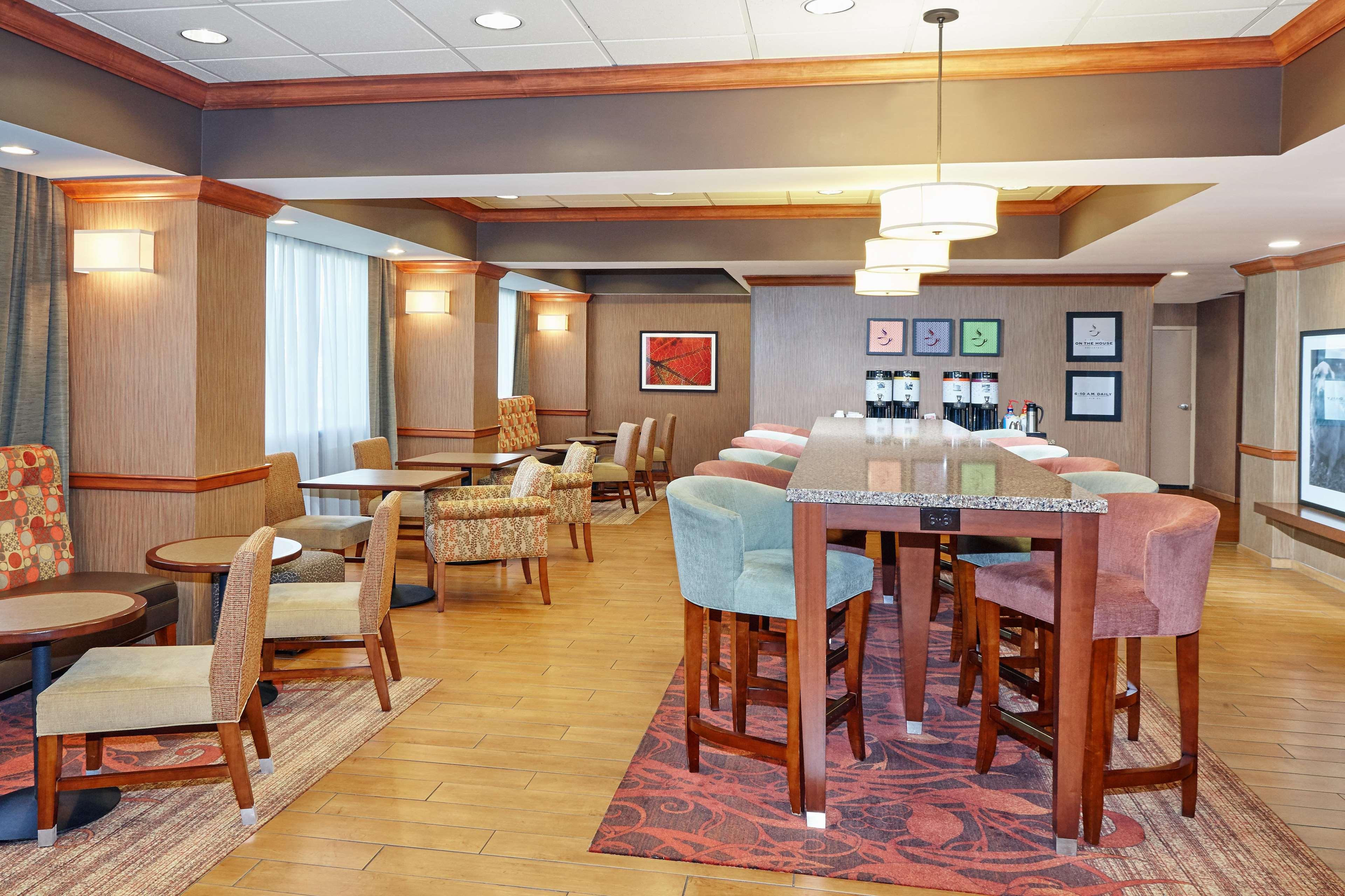 Hampton Inn Lafayette Exterior photo