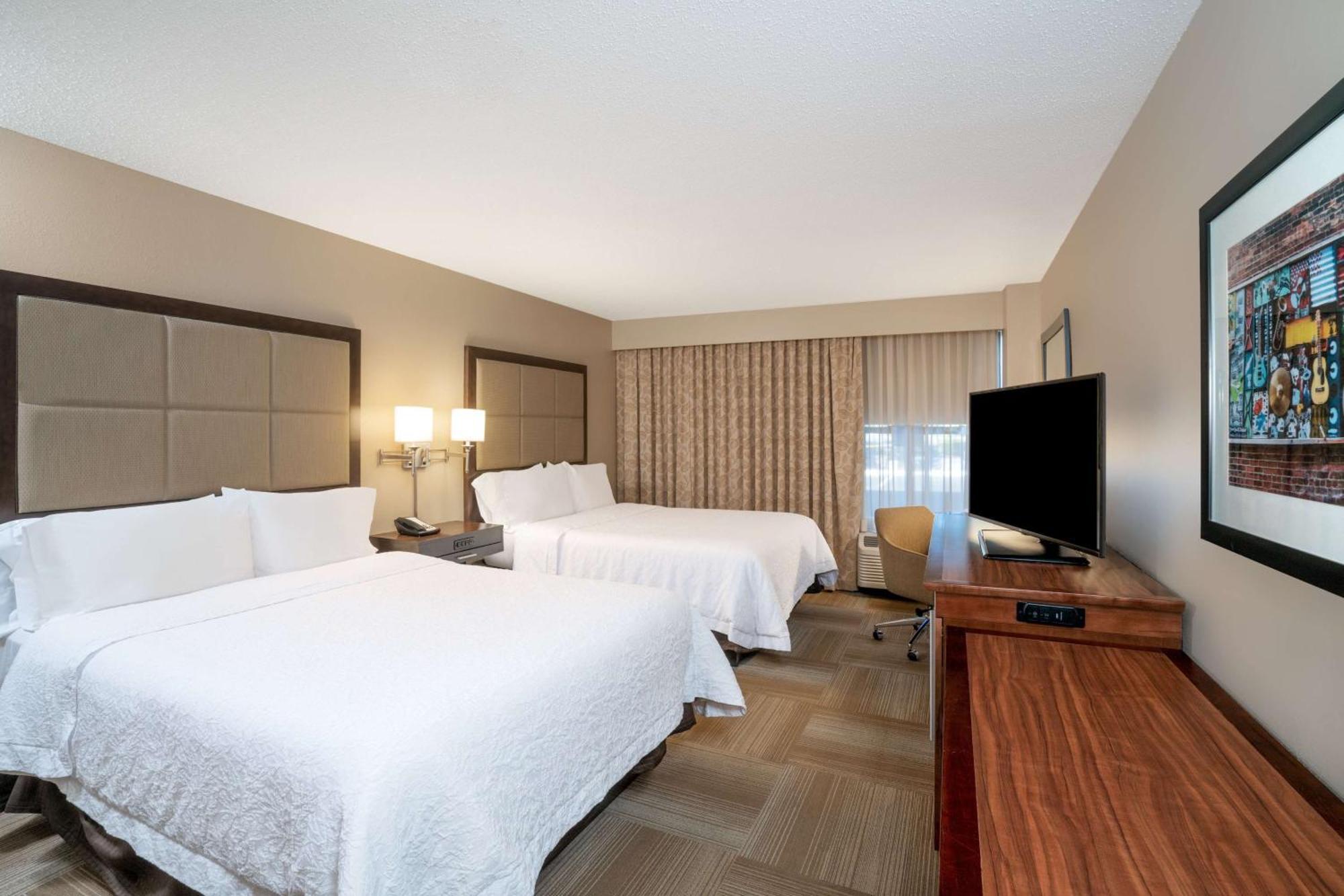 Hampton Inn Lafayette Exterior photo